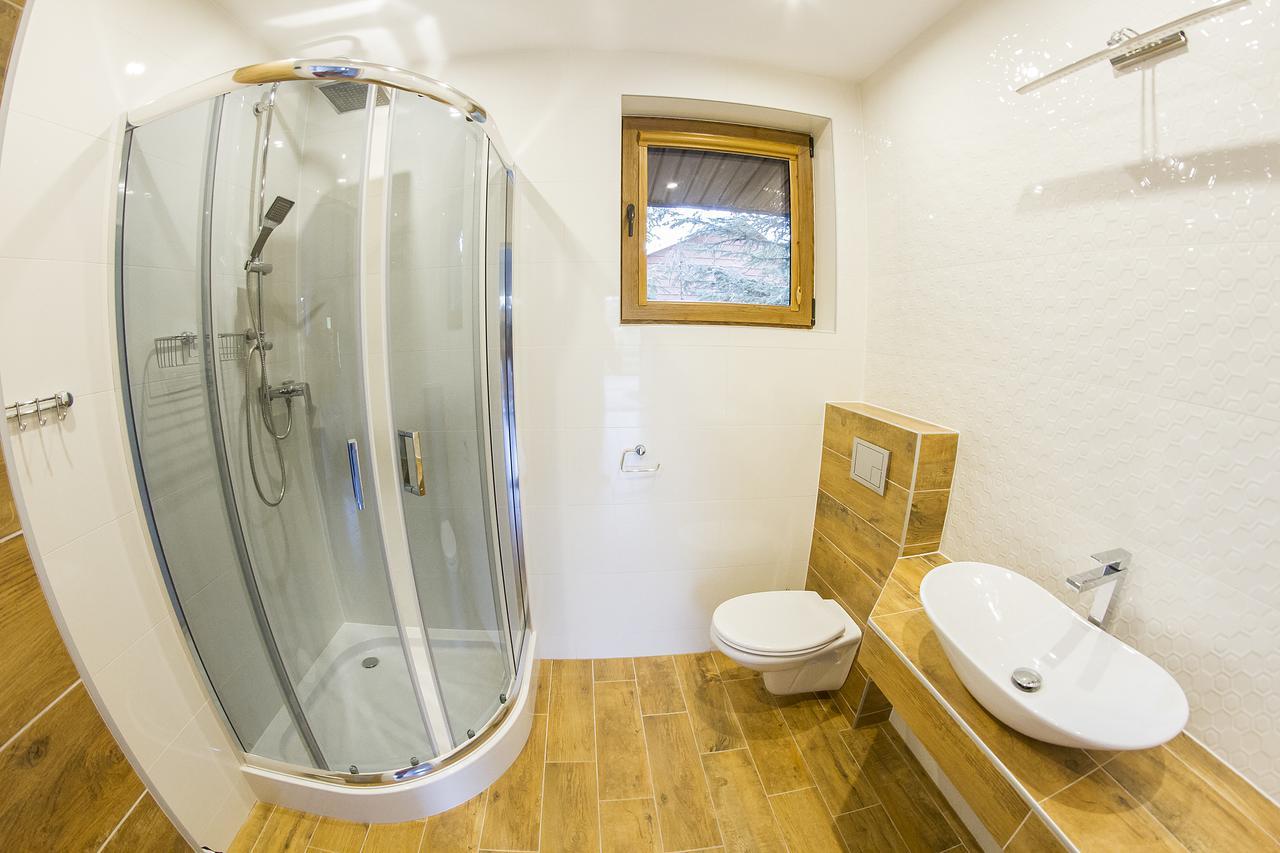 "Miedzy Gruszka A Sanem" Apartment Lesko Bagian luar foto